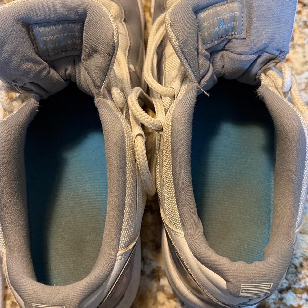 COPY - Nike Jordans - Picture 9 of 10